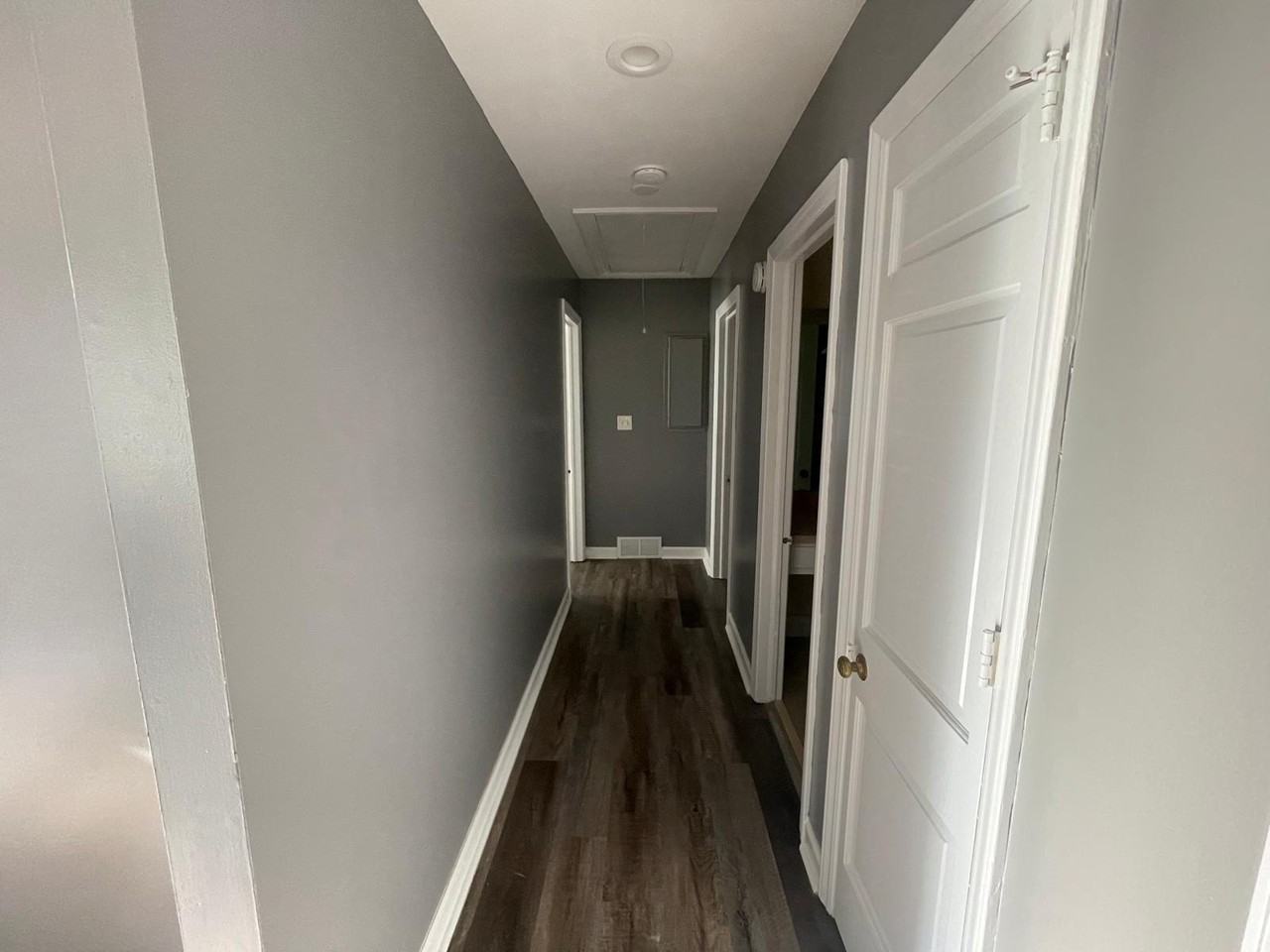 1104 Robinhood Road #1 - Photo 7 of 21