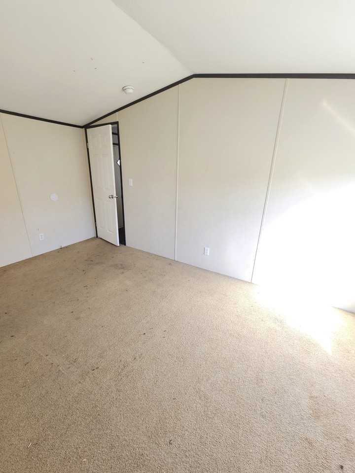 8559 Gulf Hwy - Photo 5 of 9