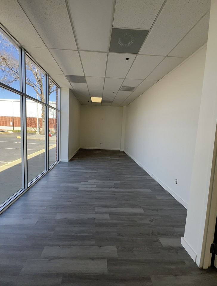 2101 Main Street #A - Photo 6 of 14