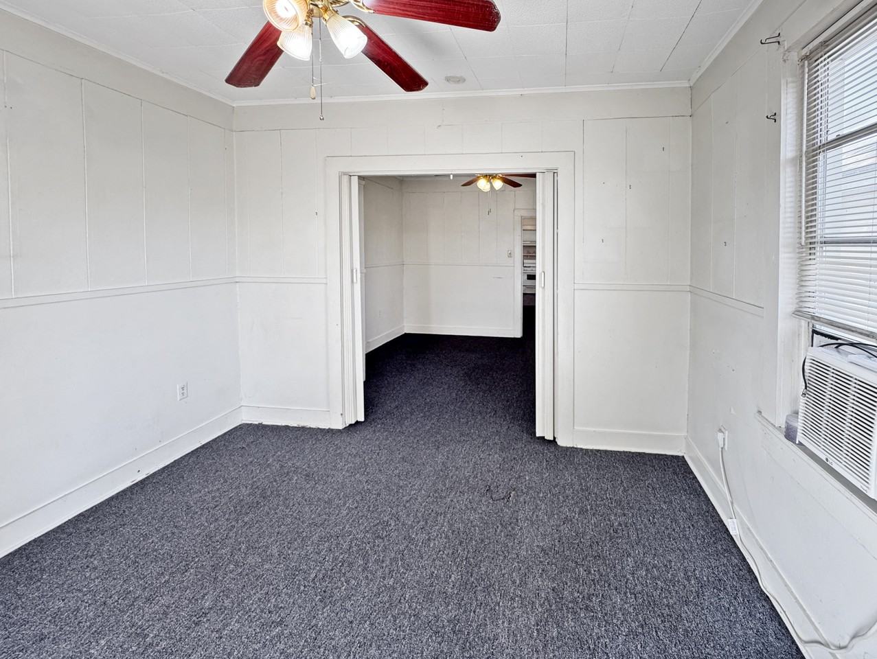 661 Victory Dr #1 - Photo 5 of 16