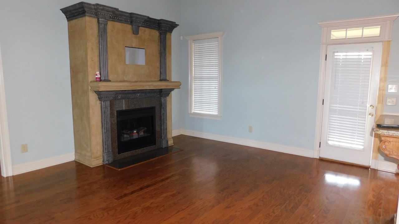 4016 Lake Russell Drive #1 - Photo 7 of 11