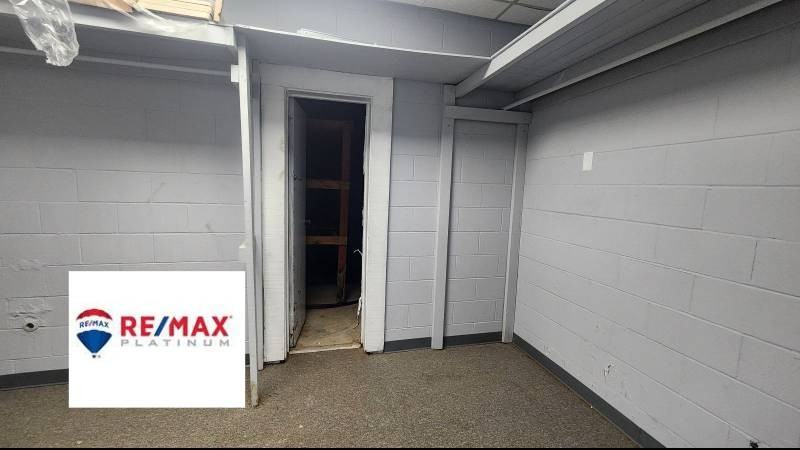 3014 South Olive Street #3014 - Photo 6 of 9