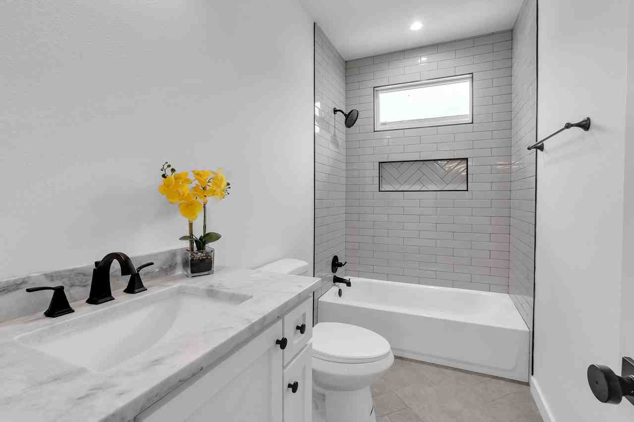 1152 N Boston Ave #1 - Photo 6 of 9