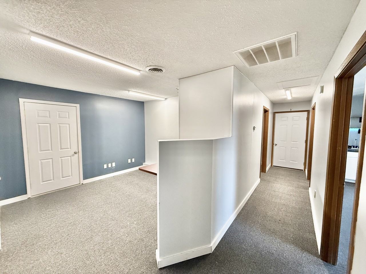 336 Division Street #B - Photo 5 of 10