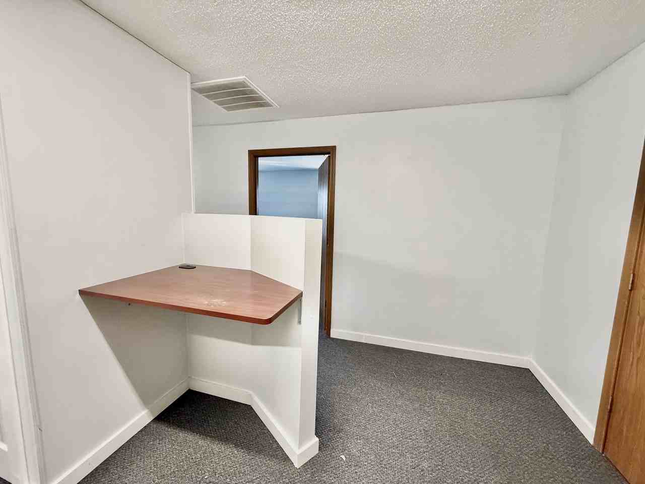 336 Division Street #B - Photo 7 of 10