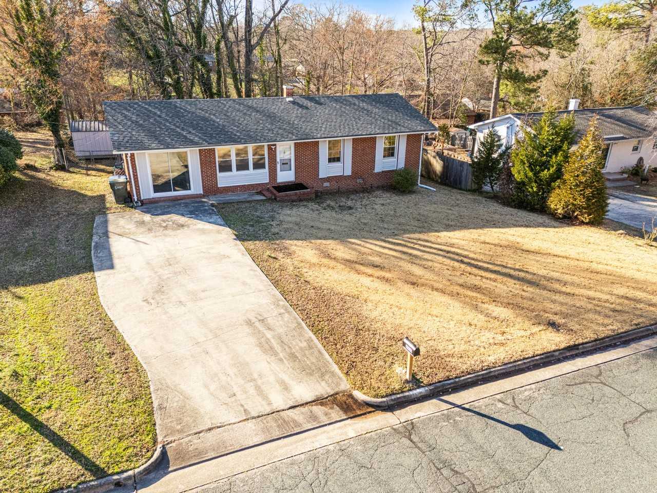 2910 Kanewood Dr #1 - Photo 5 of 45