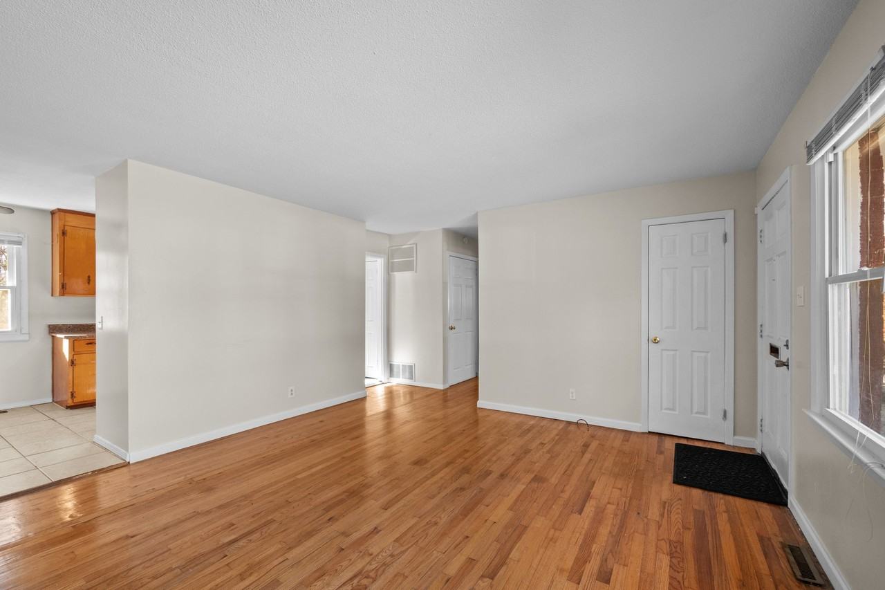 2910 Kanewood Dr #1 - Photo 7 of 45