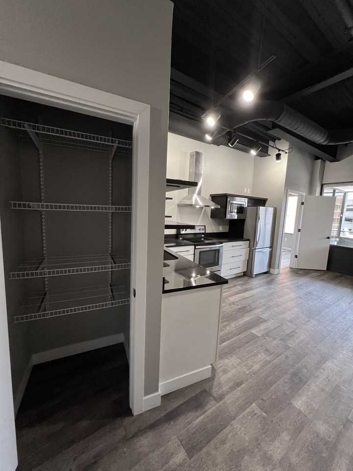 157 S. Kalamazoo MallSuite 402 #402MODELB - Photo 5 of 20