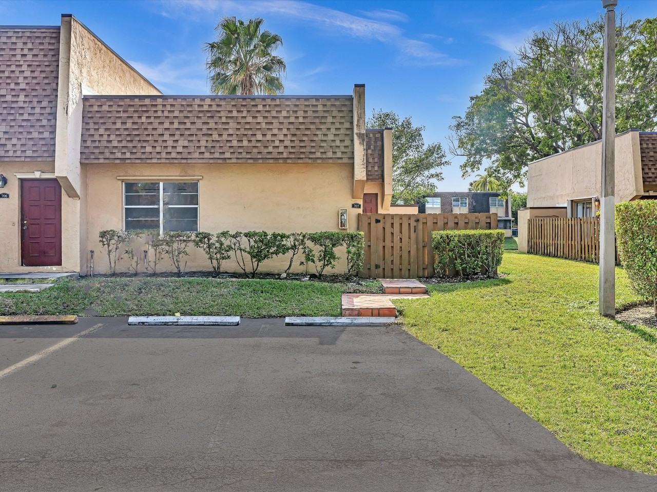 3571 Northwest 95th Terrace #1 - Photo 6 of 11