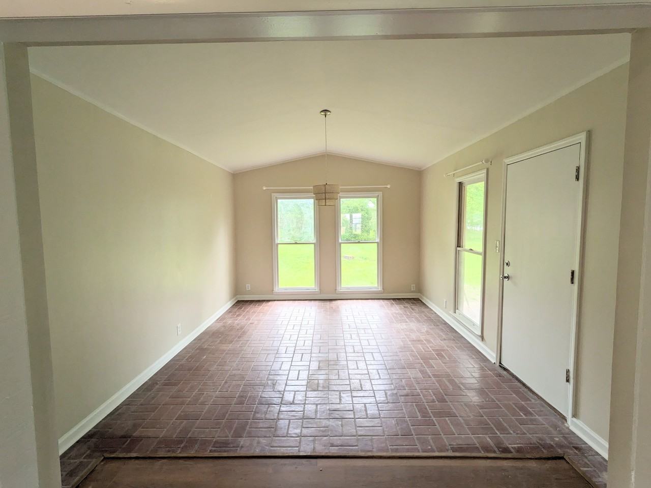 9115 Strong Dr Se #1 - Photo 6 of 11