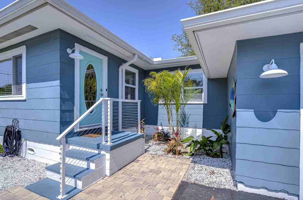 1922 55th St S #1 - Photo 3 of 20