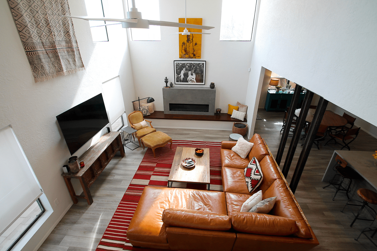 801 Southeast Circle Northwest - Photo 2 of 18