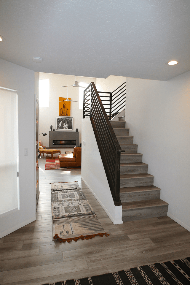 801 Southeast Circle Northwest - Photo 3 of 18