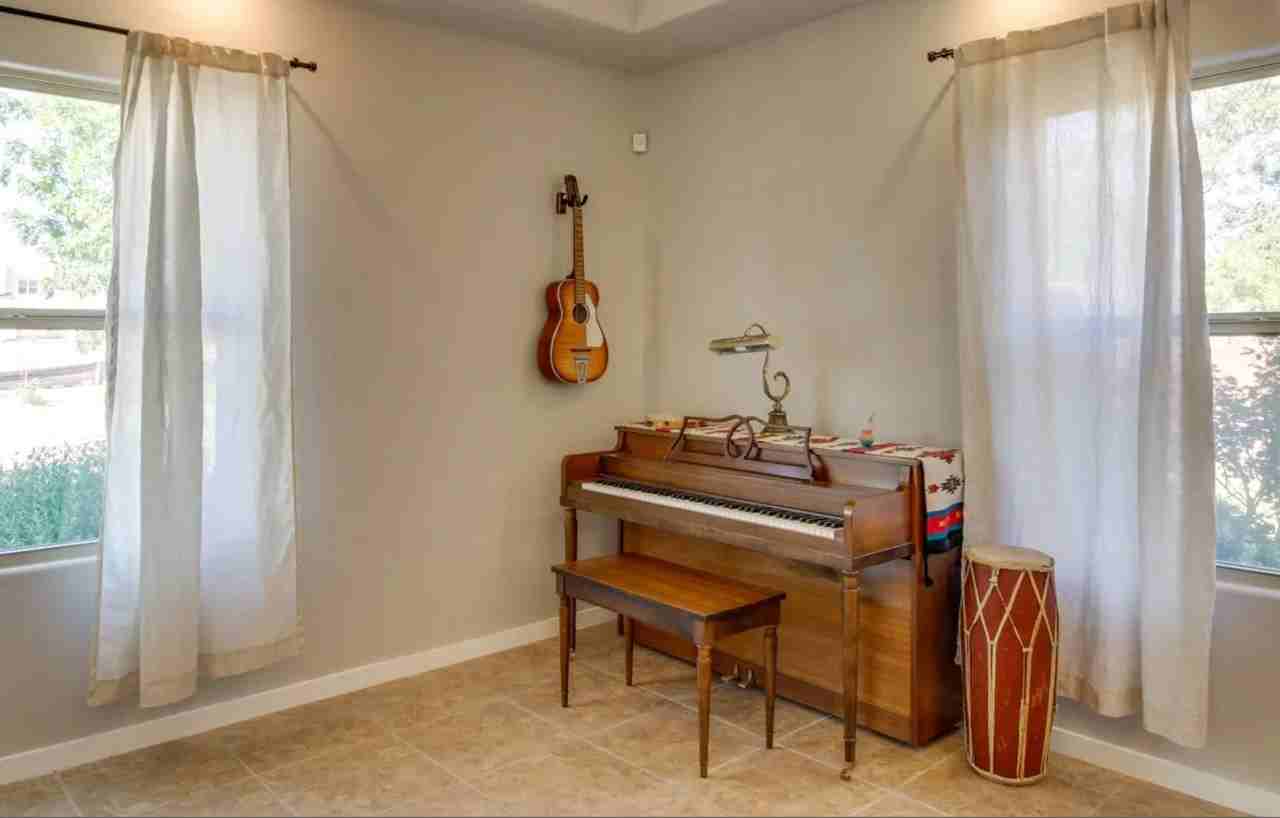 2327 Stieglitz Avenue Southeast #1 - Photo 4 of 43