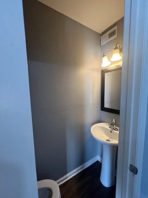 724 Due West Ave N #E - Photo 6 of 13