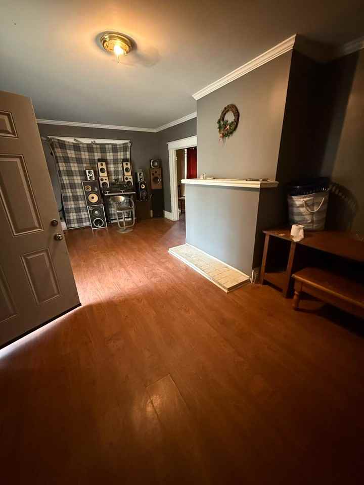 1406 West Florida Street #1 - Photo 3 of 5