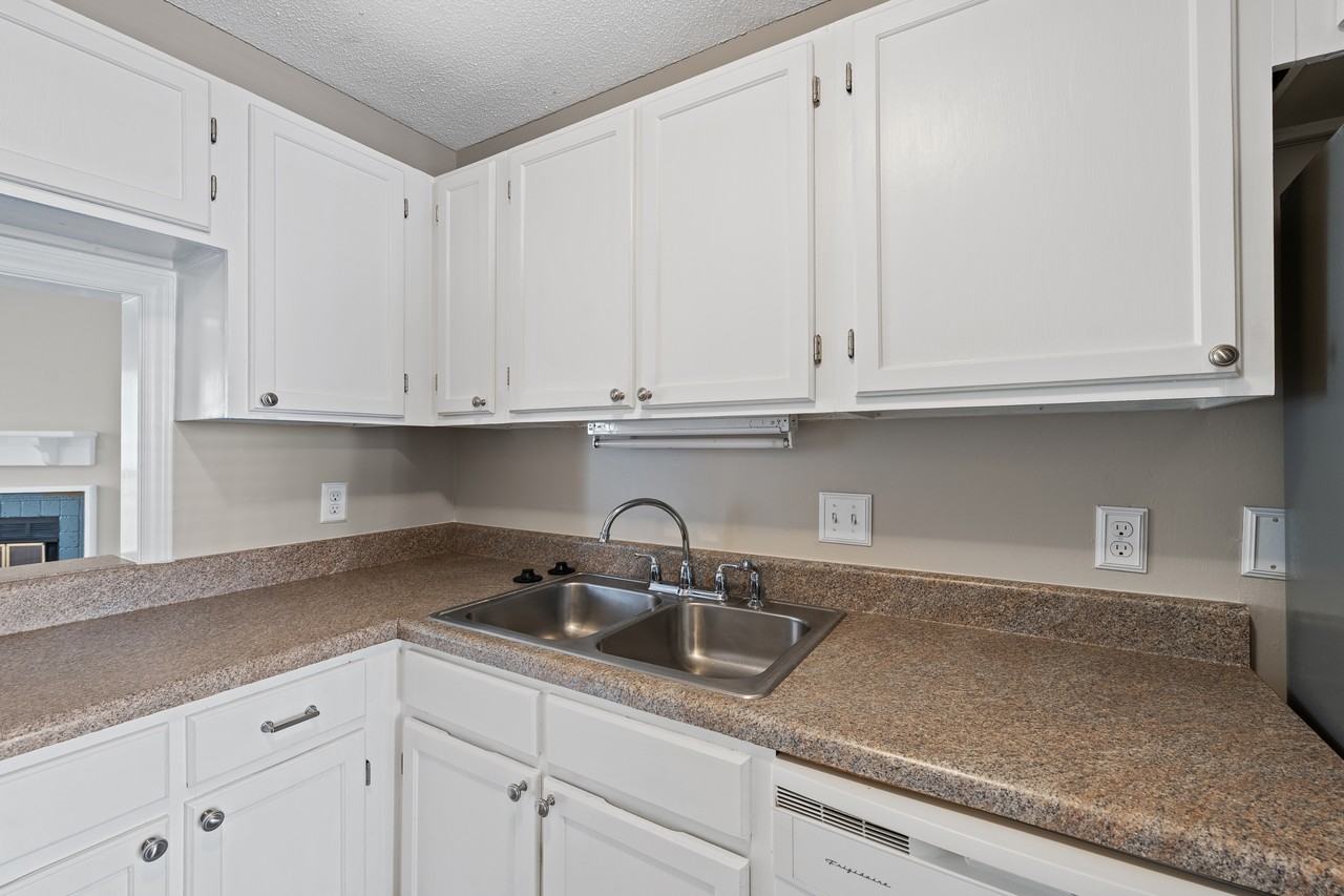 4601 4601 Timbermill Court - 1Unit 104 #1 - Photo 7 of 40