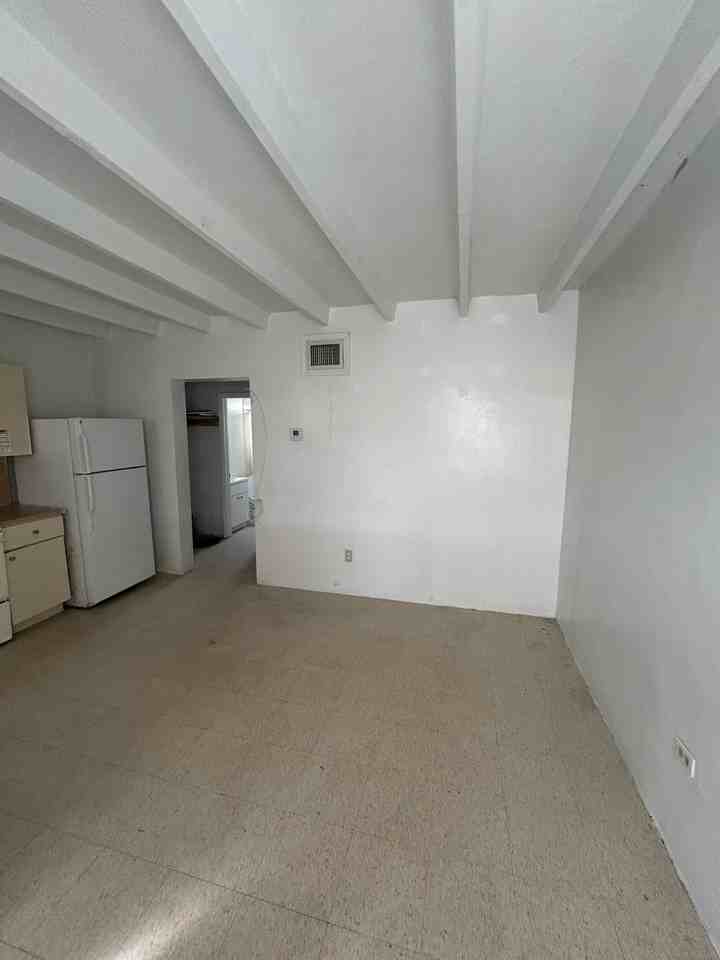 280 Southwest 11th Avenue #280-4 - Photo 2 of 5