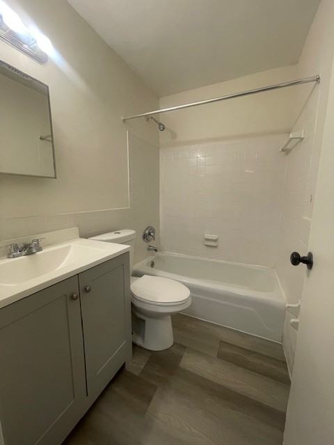 2022 Park Avenue South #106 - Photo 2 of 10