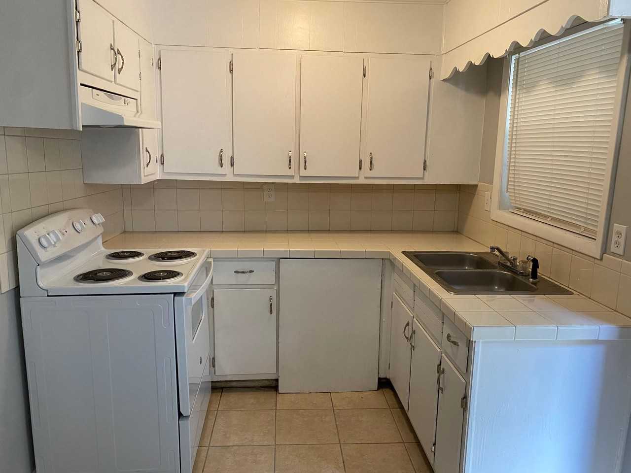 4073 Pine Valley Road #C11 - Photo 5 of 6