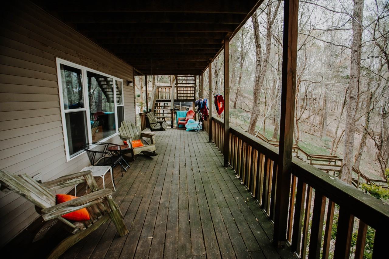 1594 Damron Road - Photo 3 of 14