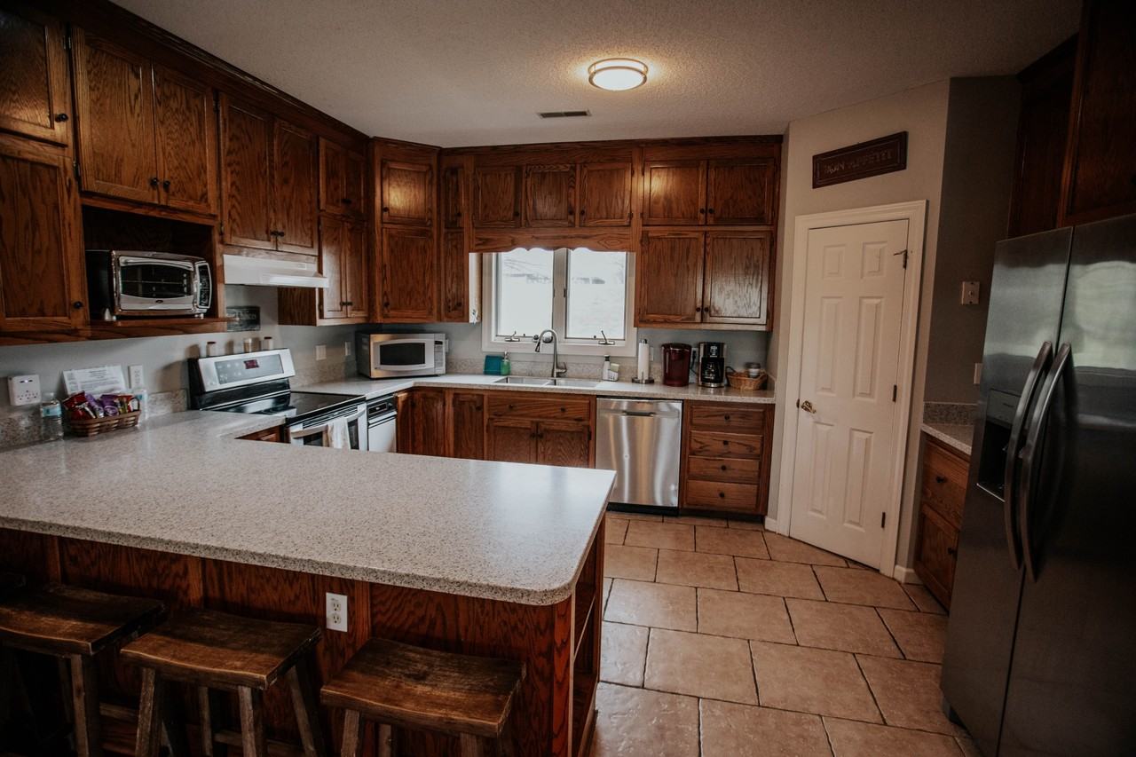 1594 Damron Road - Photo 5 of 14