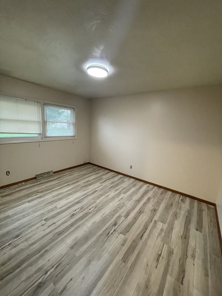 810 E State Highway 121 #1 - Photo 7 of 10