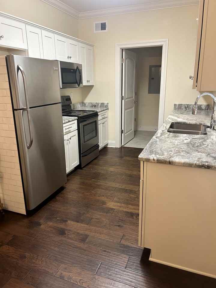 446 Walker Circle #1 - Photo 4 of 13