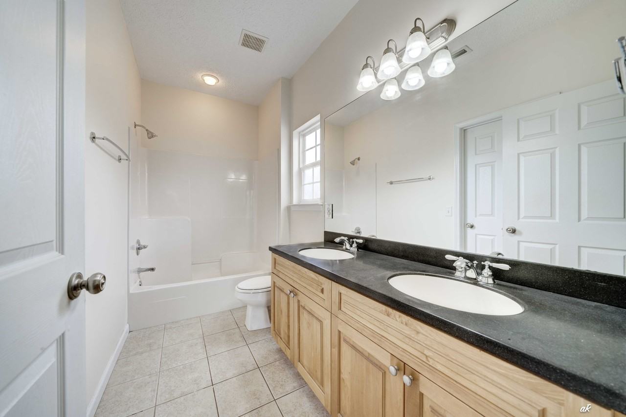 2608 Laurel Drive #1 - Photo 6 of 8