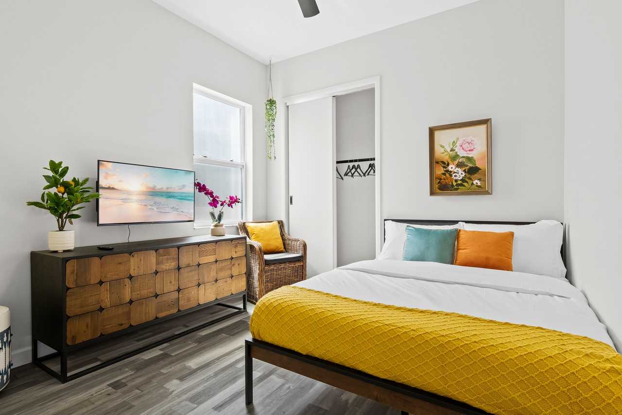 2420 Valentine Street #1 - Photo 5 of 11