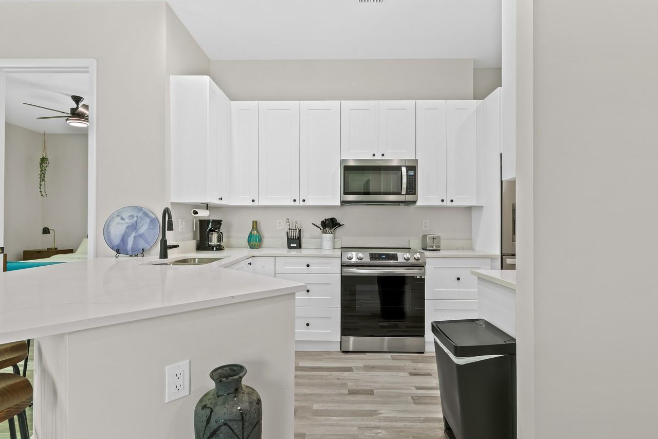 2420 Valentine Street #1 - Photo 6 of 11