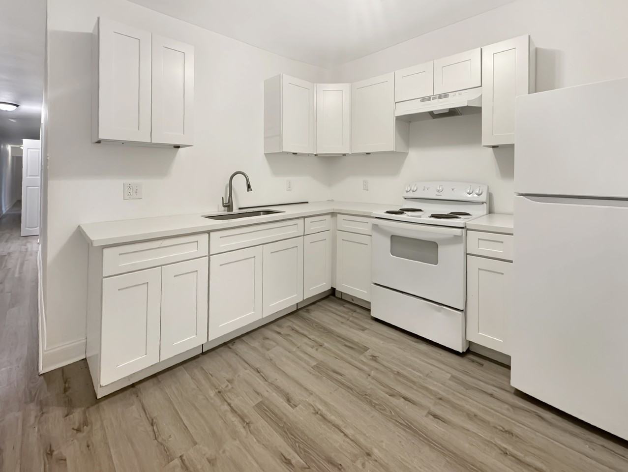 2423 Magnolia St #1 - Photo 4 of 7