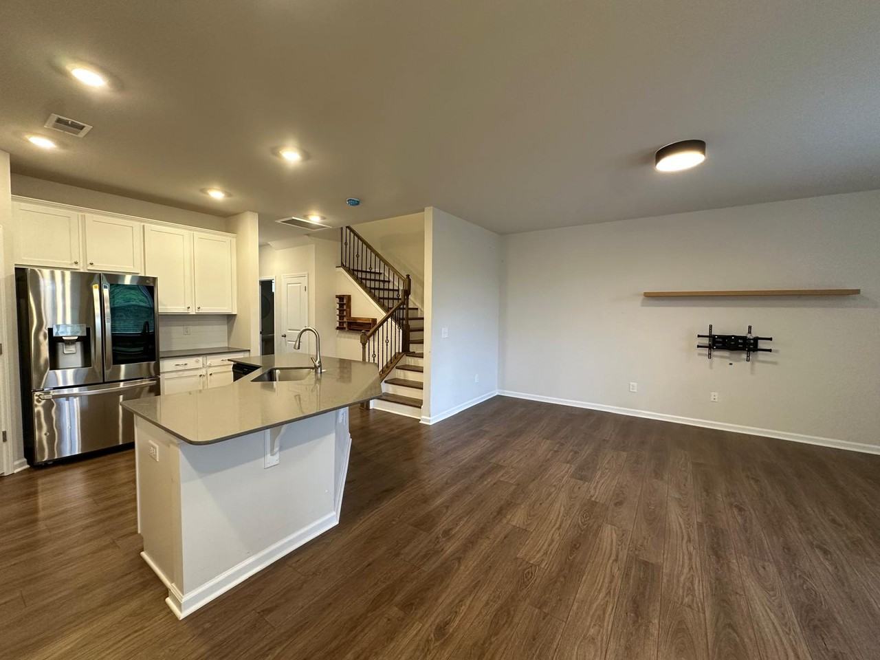 14140 Castle Nook Dr #1 - Photo 4 of 11