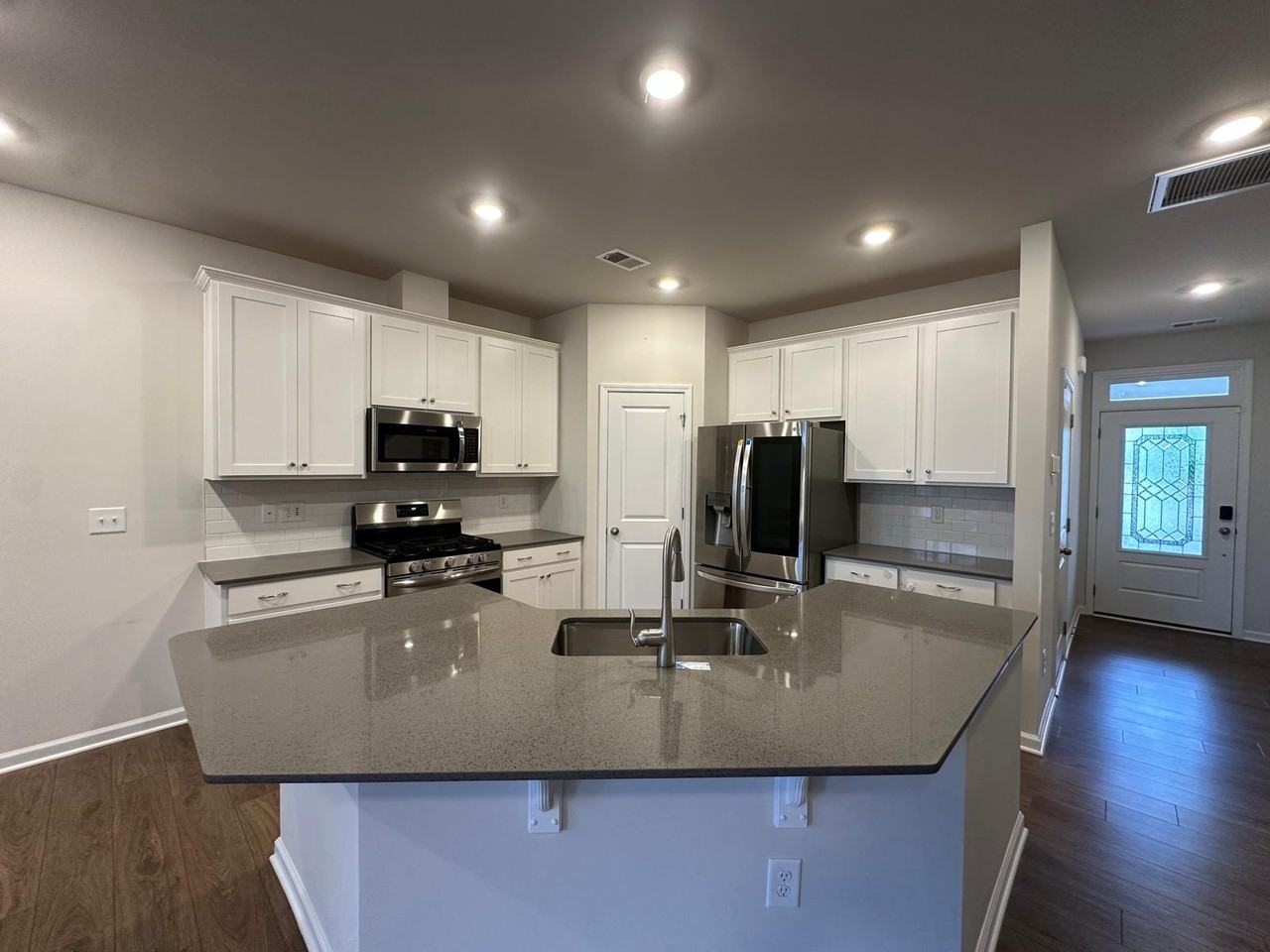 14140 Castle Nook Dr #1 - Photo 6 of 11