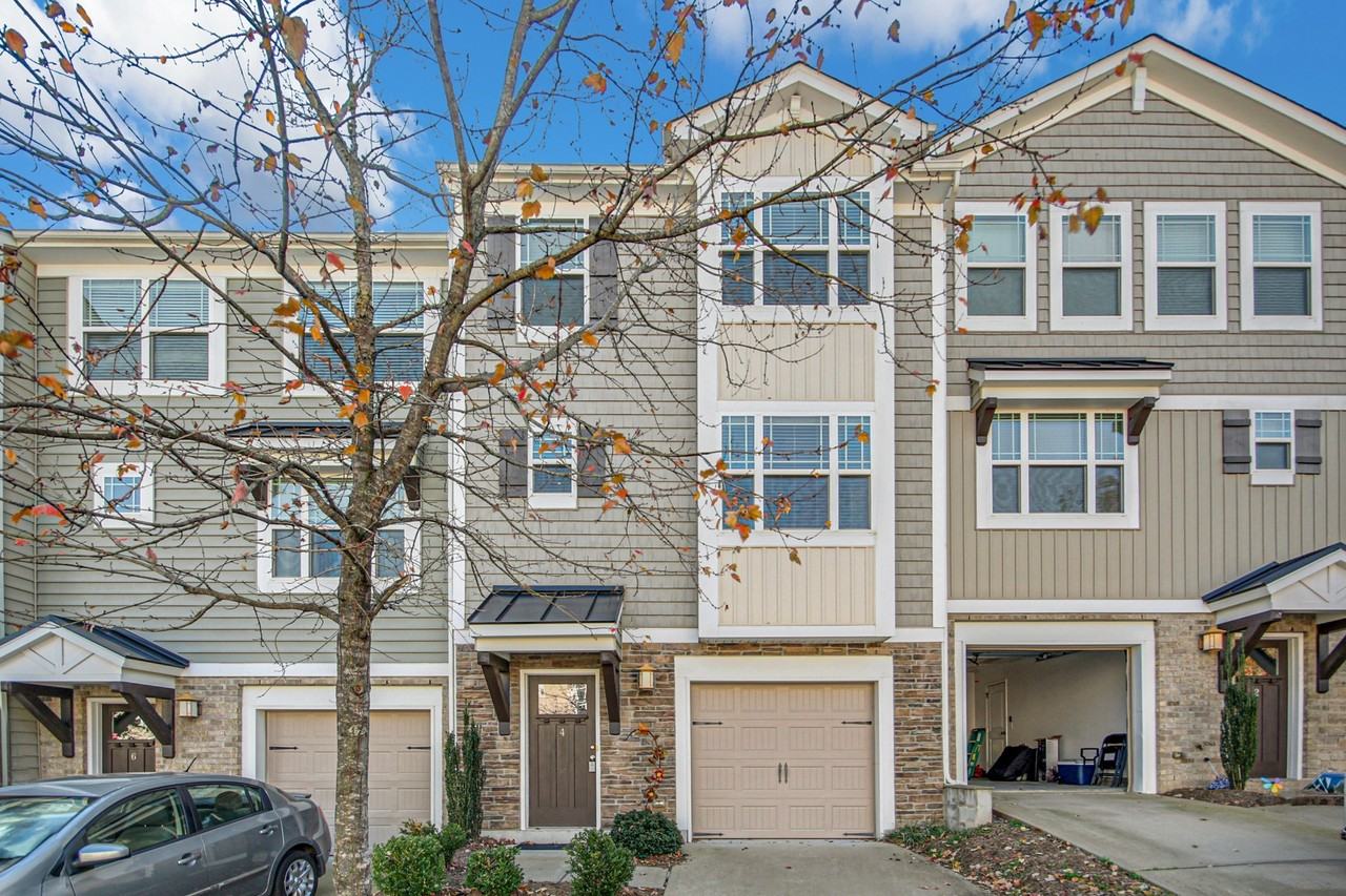 4 Prairie View Court #1