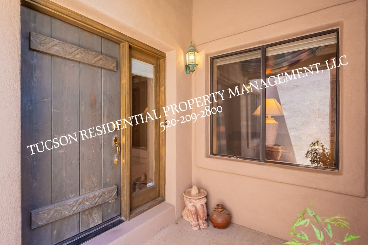 9876 North Ridge Shadow Place #1 - Photo 6 of 50