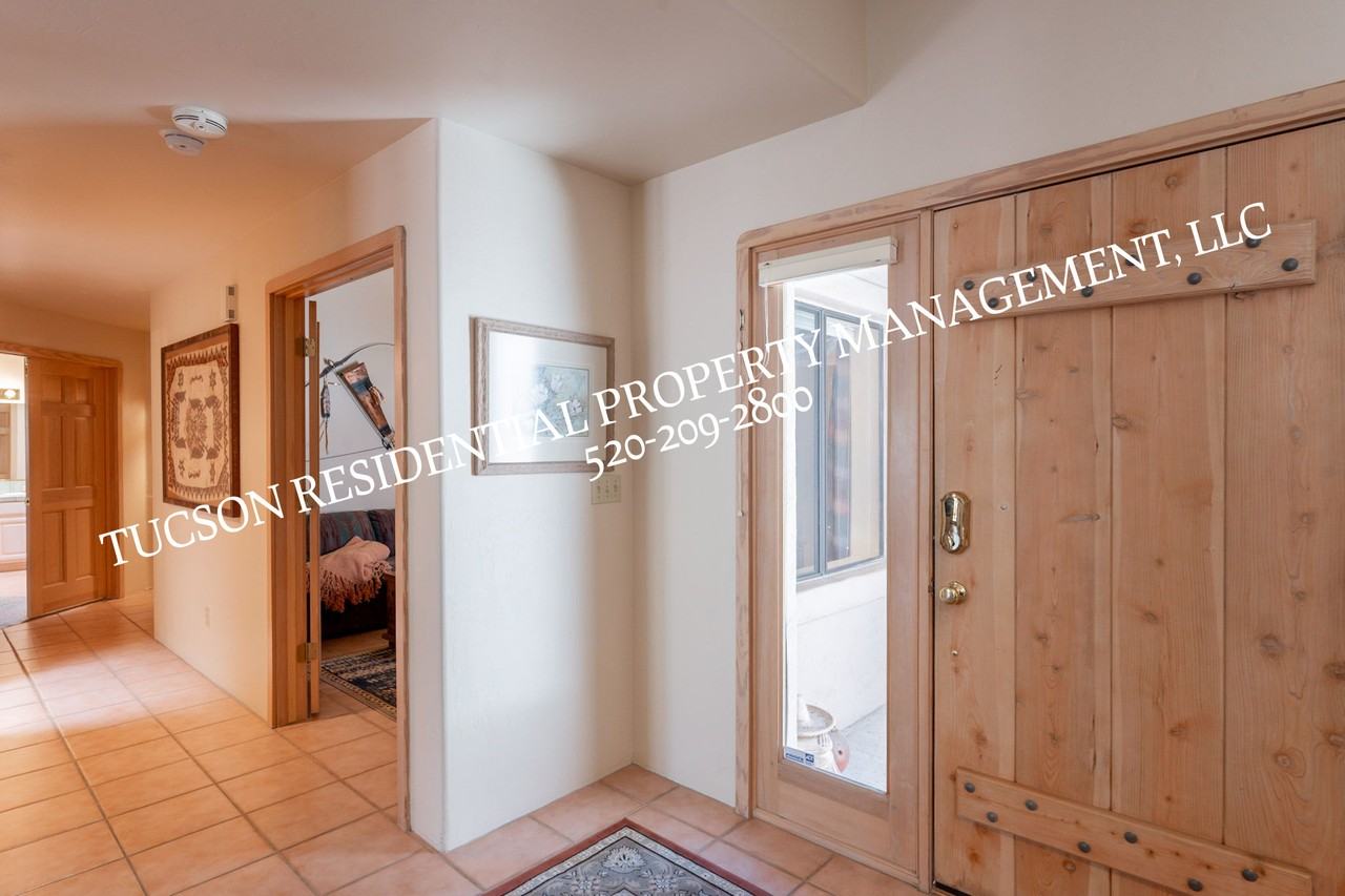 9876 North Ridge Shadow Place #1 - Photo 7 of 50