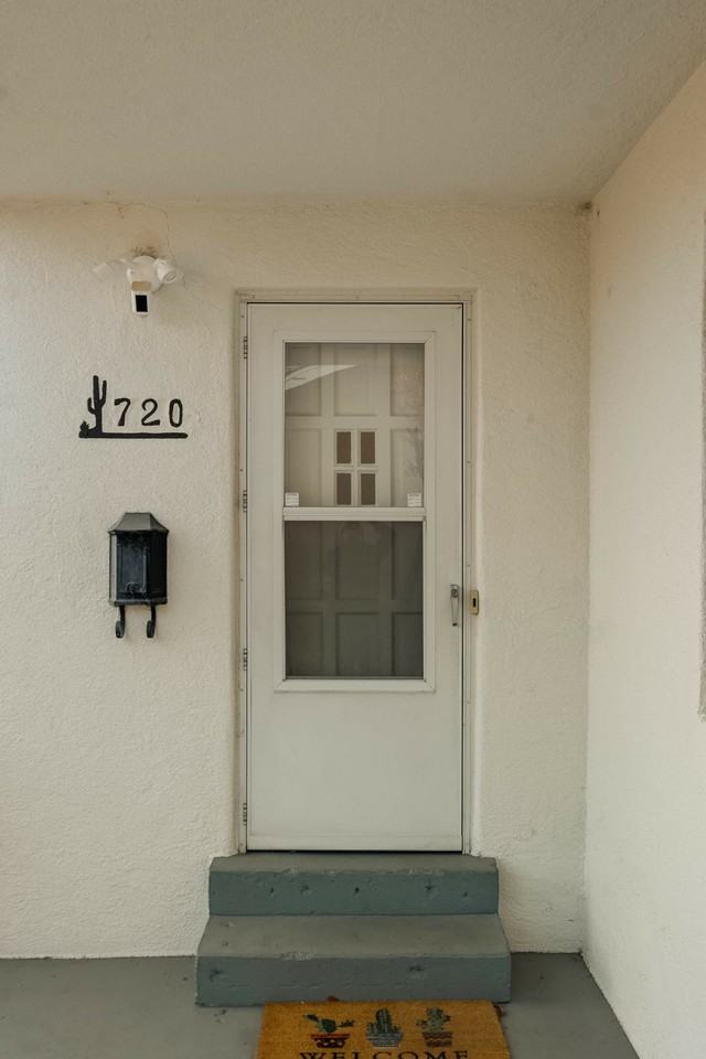 720 Carlisle Blvd Se - Photo 2 of 44