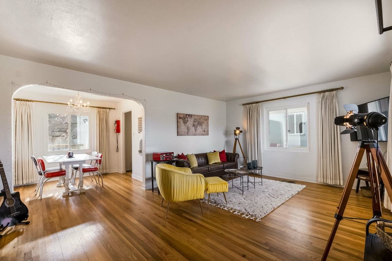 720 Carlisle Blvd Se - Photo 3 of 44