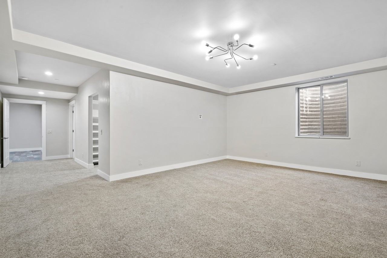 1338 W 4000 N #BS - Photo 3 of 20