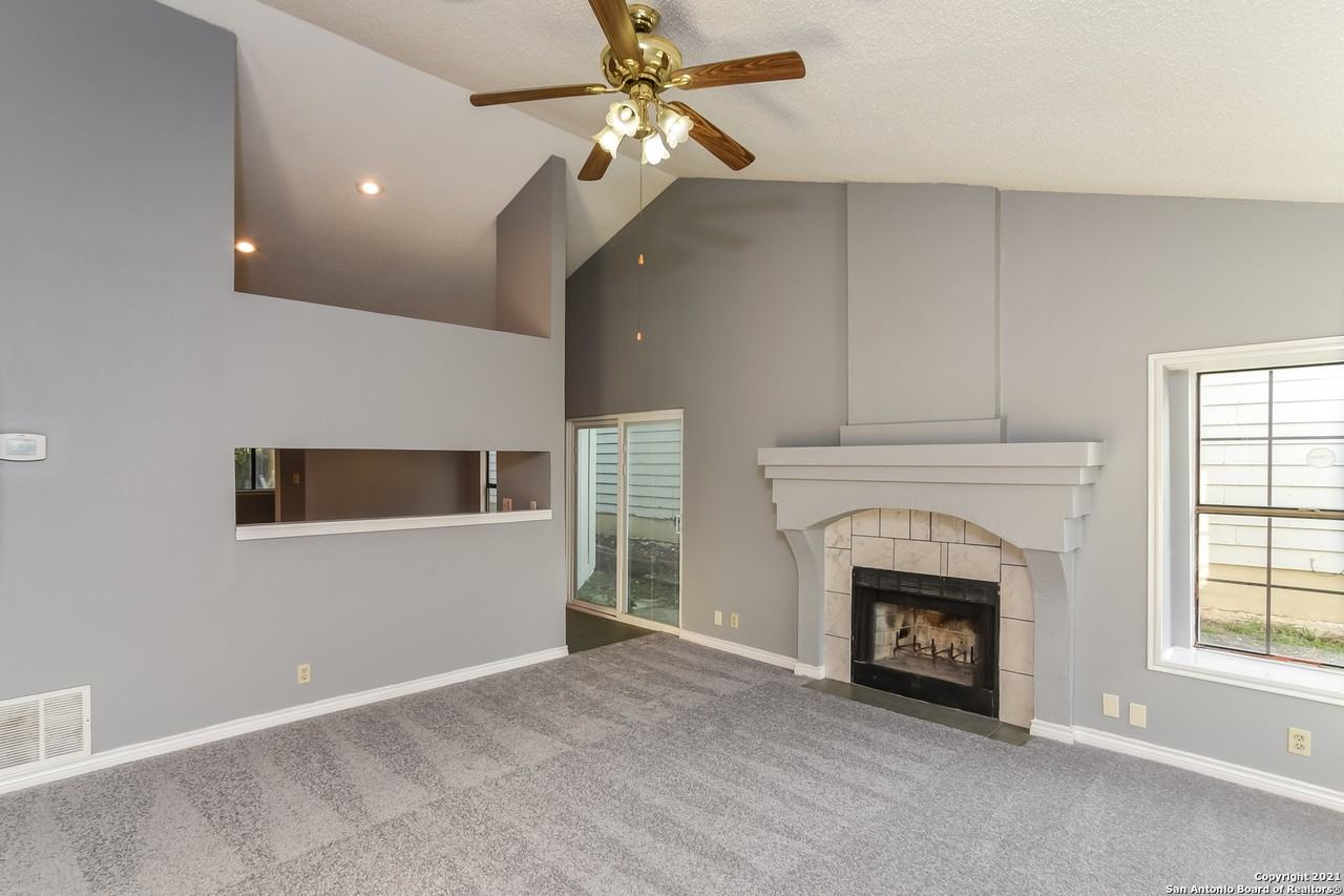 5927 Catalina Sunrise Drive #1 - Photo 5 of 10