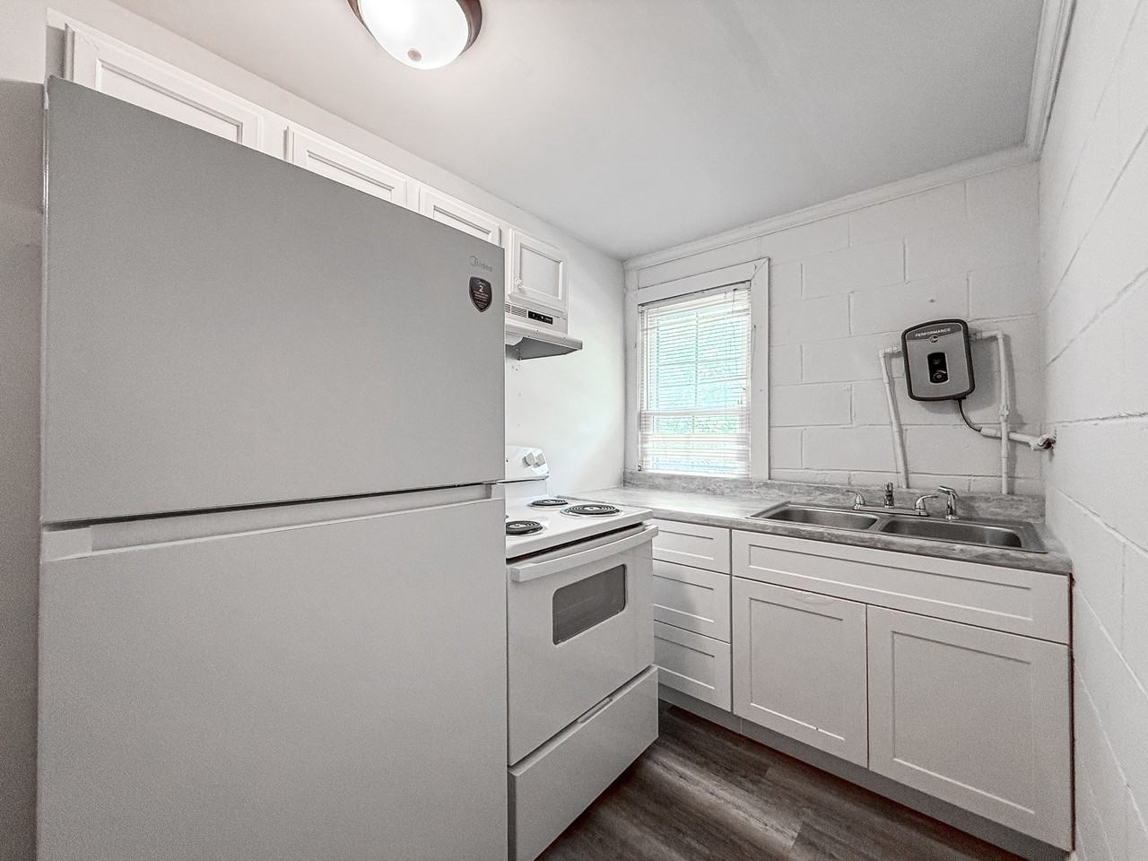 919 Ingram Street #B - Photo 3 of 15