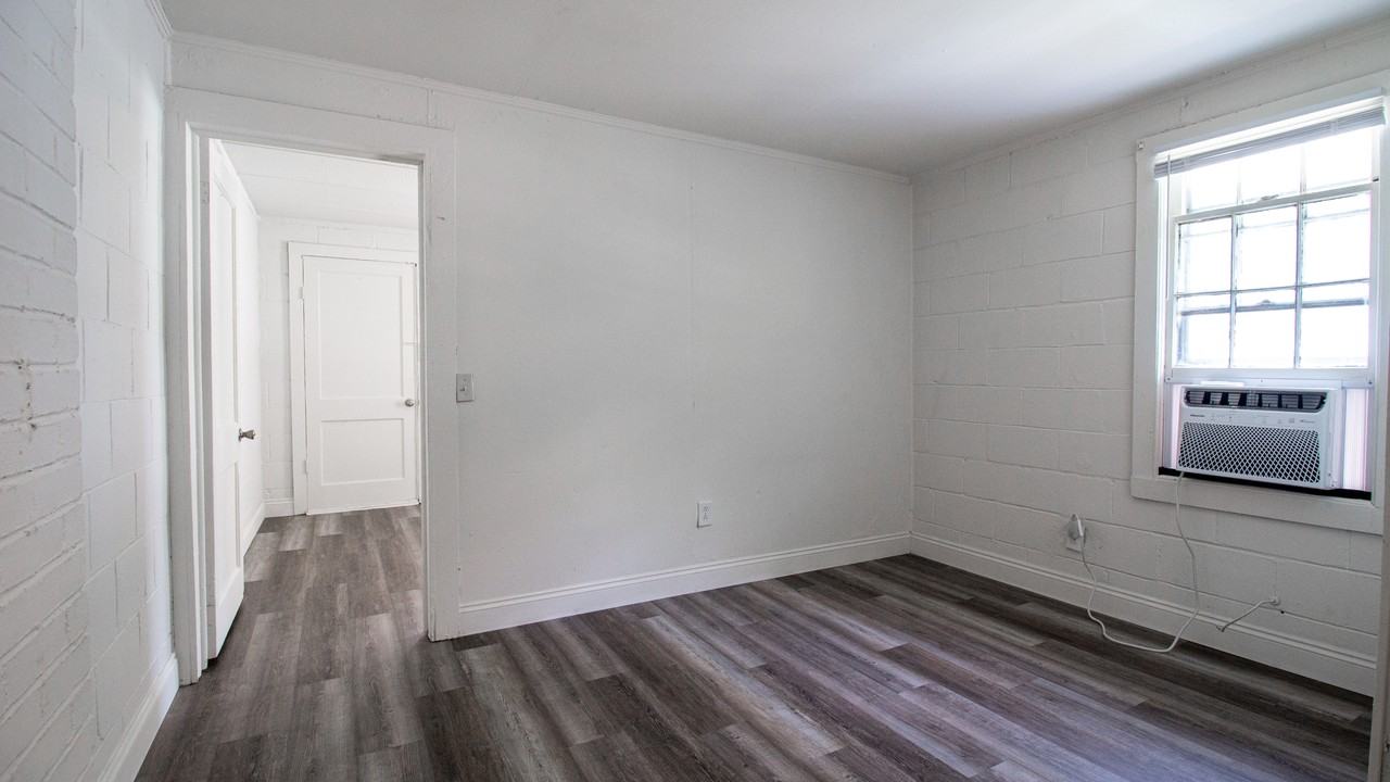 919 Ingram Street #B - Photo 7 of 15