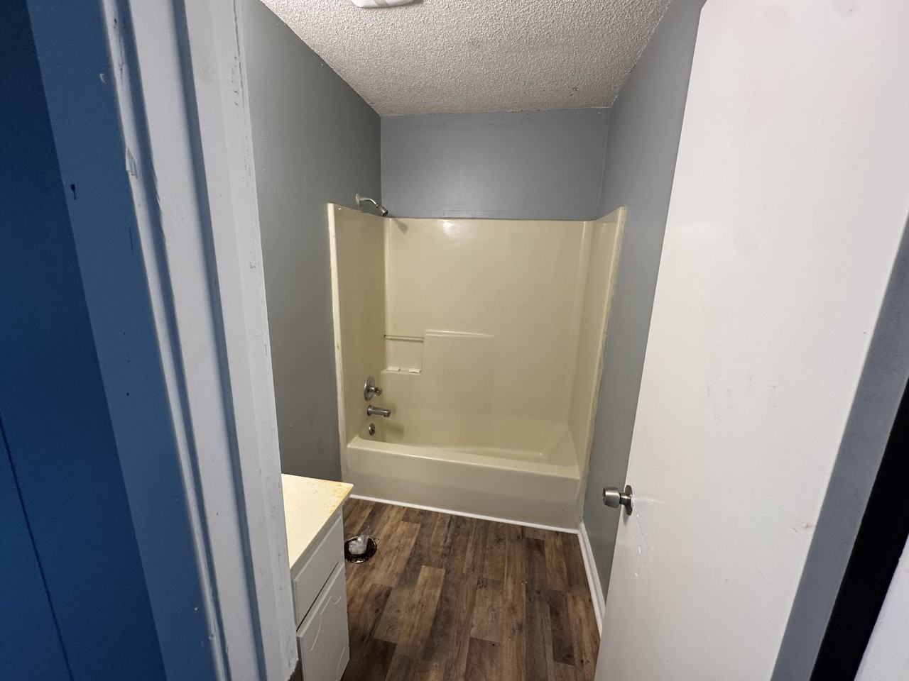 214 College St #1 - Photo 7 of 7