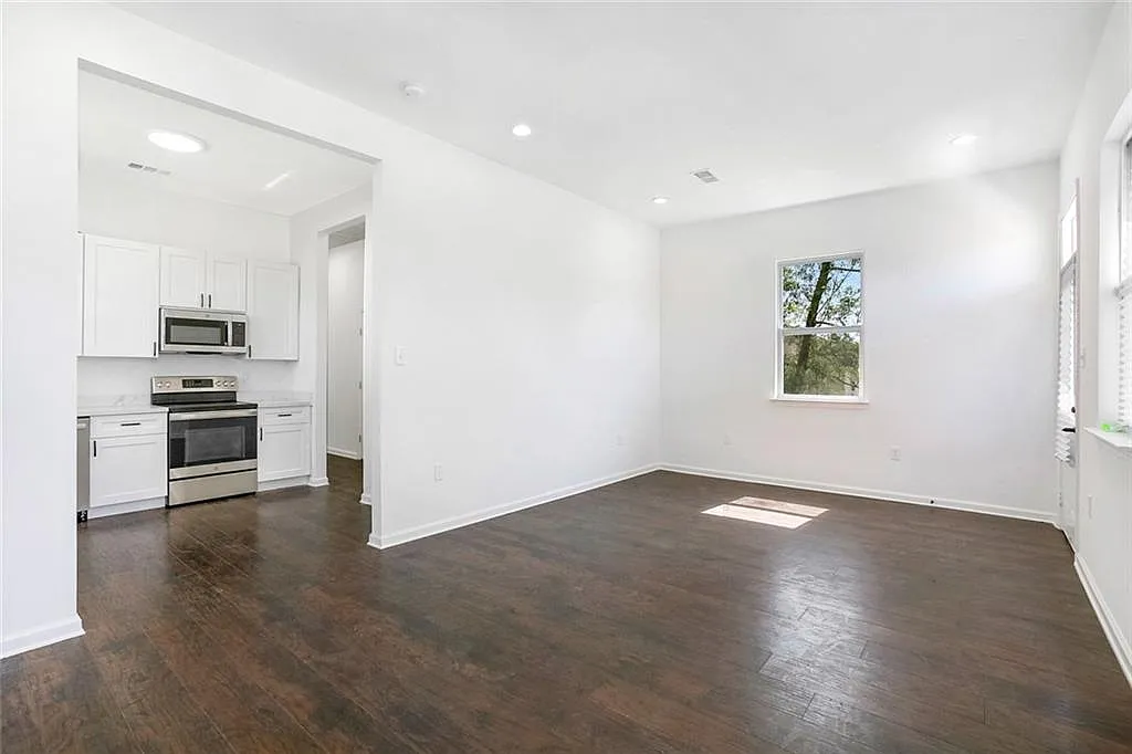 8733 Olive St #1 - Photo 6 of 10