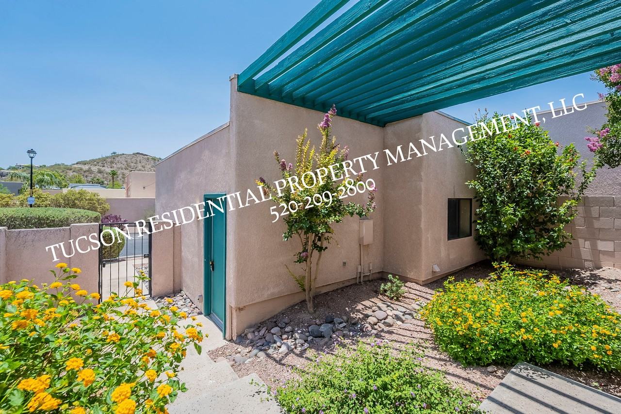 4950 North Valle Road #1 - Photo 5 of 42