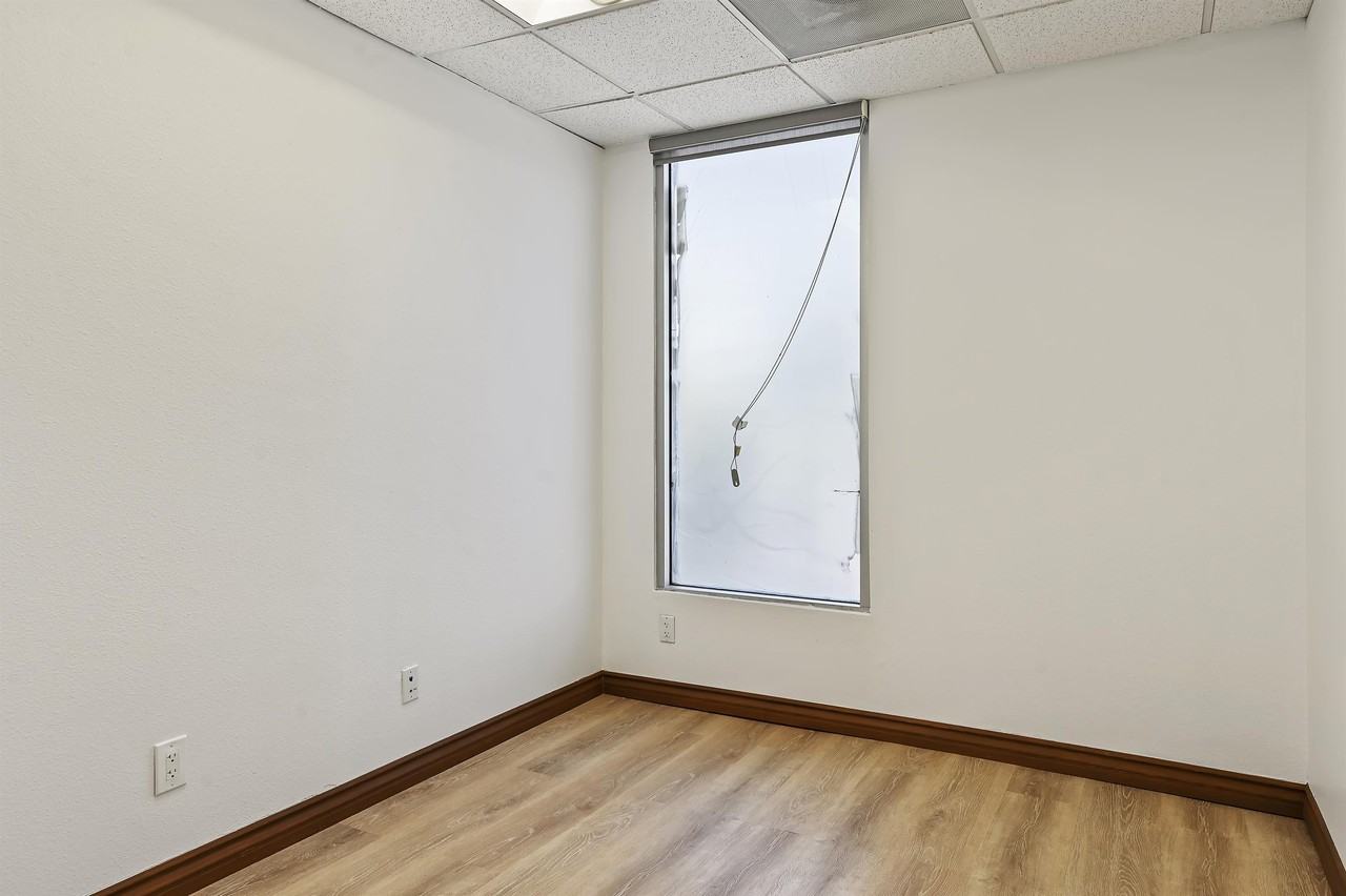 3430 Fifth Avenue #3 - Photo 6 of 7