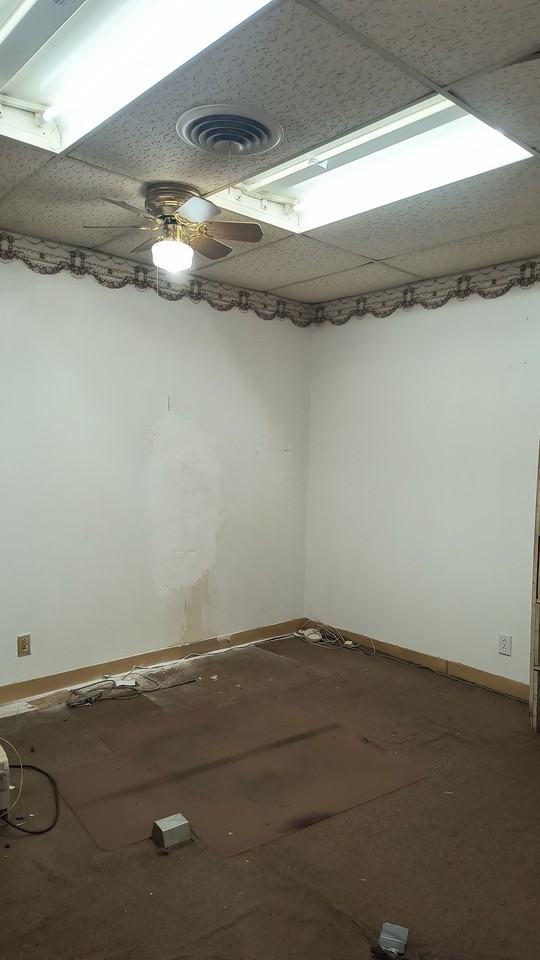 210 S Walnut St #2UPSTAIRS - Photo 6 of 8