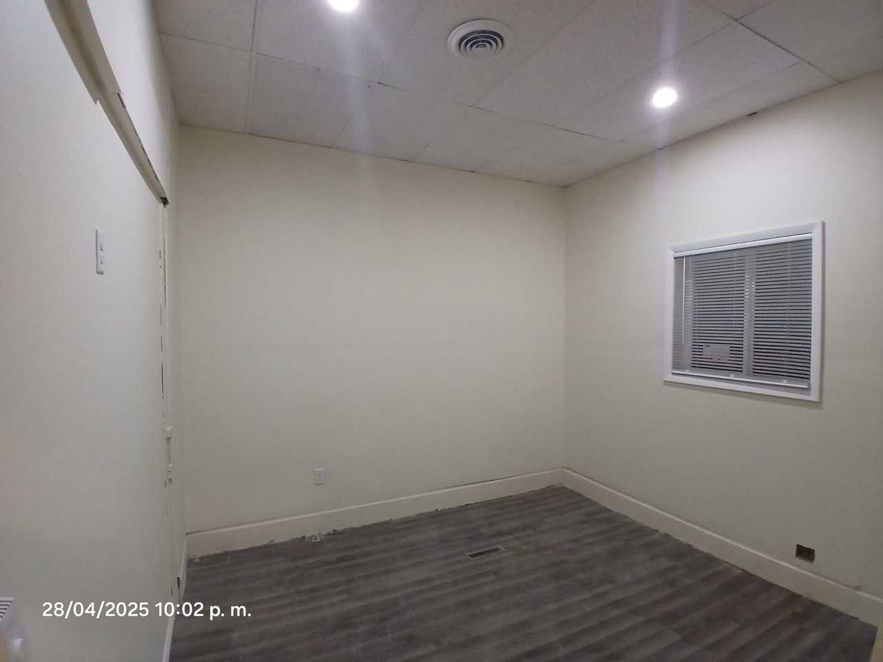 2028 W Greenfield Ave #1 - Photo 4 of 5