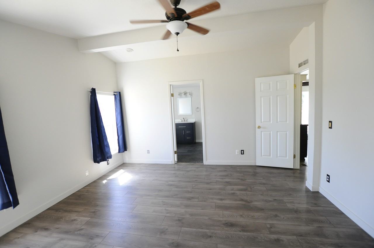 2468 West Poleline Avenue #1 - Photo 4 of 8